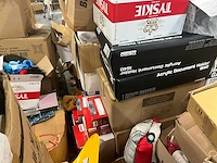 Partij consumenten goederen - afbeelding 11 van  17