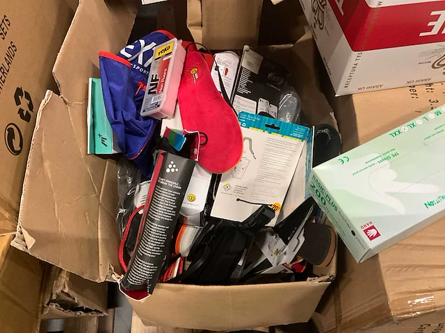 Partij consumenten goederen - afbeelding 16 van  17