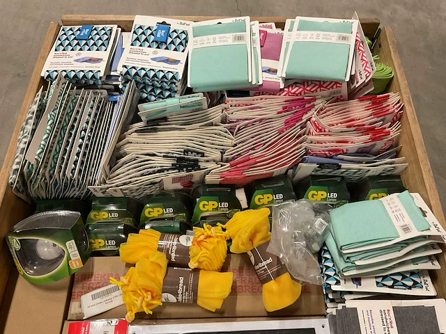 Partij consumentengoederen - afbeelding 3 van  4
