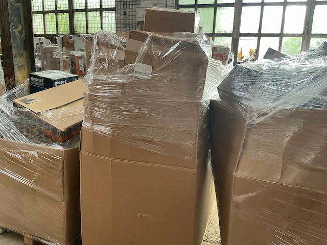 Partij consumentengoederen - afbeelding 12 van  12