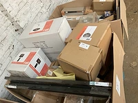 Partij consumentengoederen - afbeelding 8 van  27