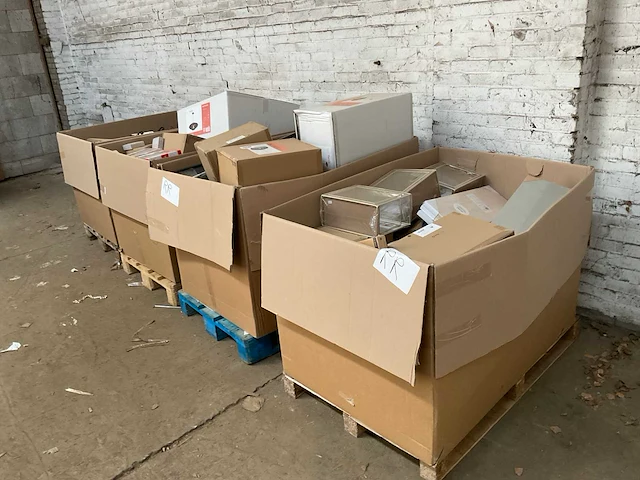 Partij consumentengoederen - afbeelding 20 van  27
