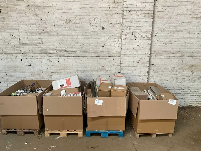 Partij consumentengoederen - afbeelding 12 van  27