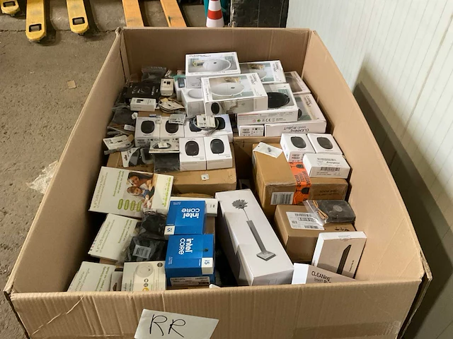 Partij consumentengoederen - afbeelding 2 van  10