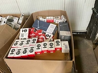 Partij consumentengoederen - afbeelding 10 van  17