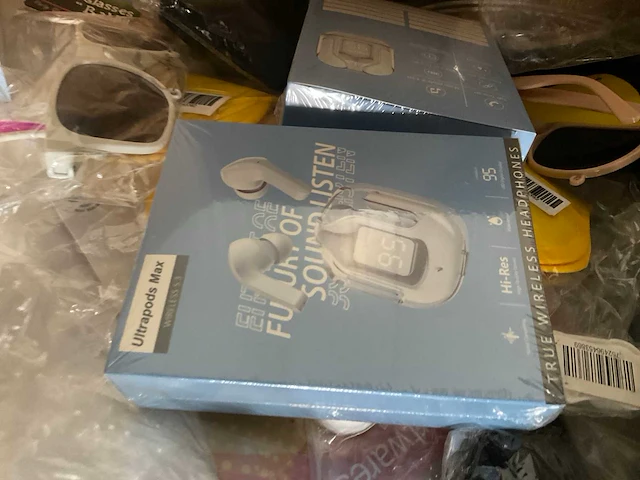 Partij consumentengoederen - afbeelding 8 van  9