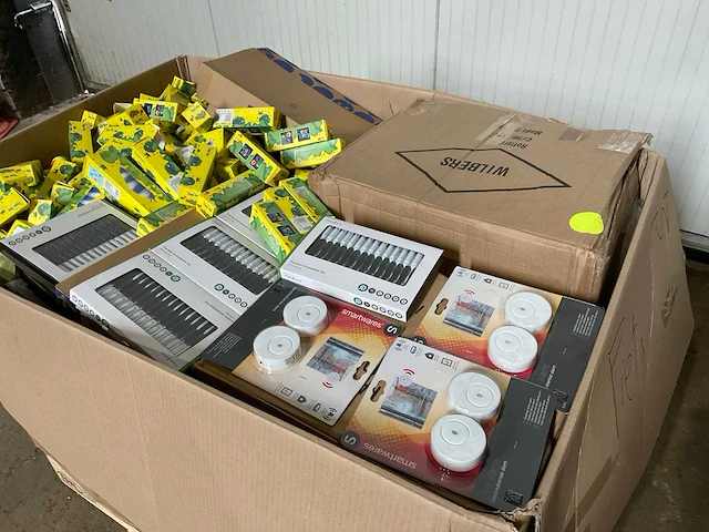 Partij consumentengoederen - afbeelding 5 van  12