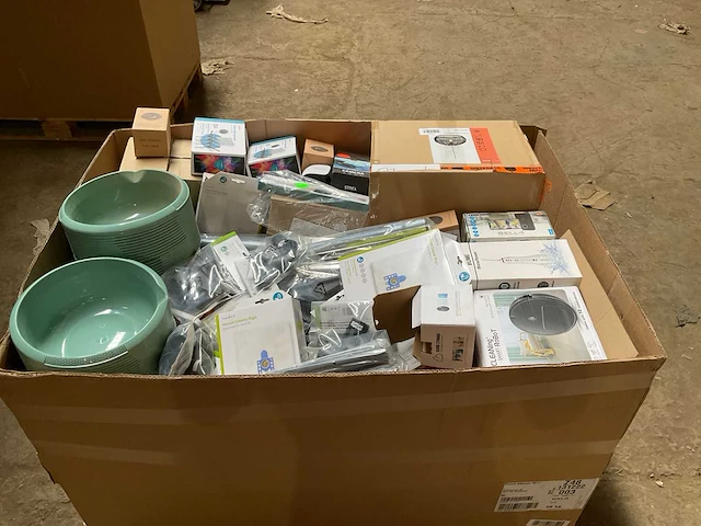 Partij consumentengoederen - afbeelding 14 van  20