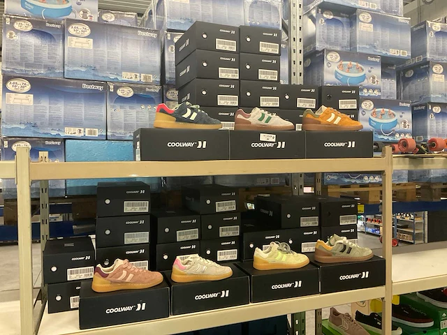 Partij coolway sneakers (44x) - afbeelding 1 van  13