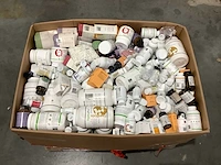 Partij cosmetica - afbeelding 1 van  8