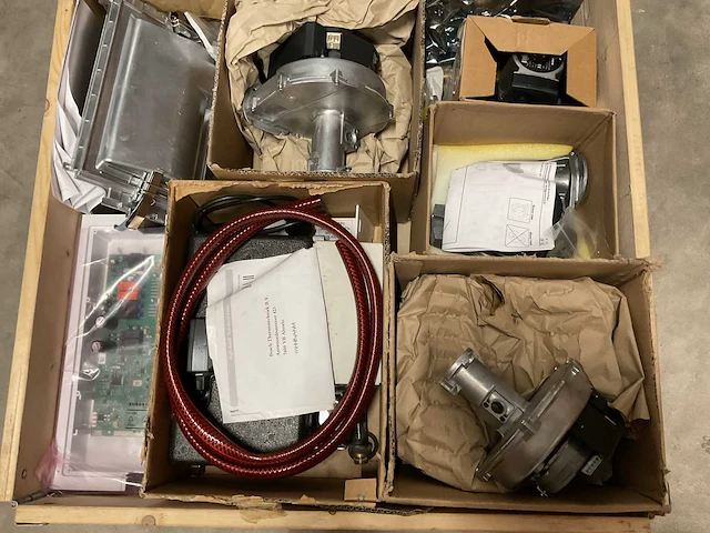 Partij cv-installatiemateriaal - afbeelding 3 van  10