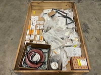 Partij cv-installatiemateriaal - afbeelding 1 van  8