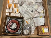 Partij cv-installatiemateriaal - afbeelding 2 van  8