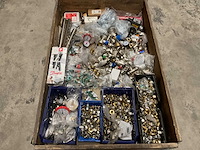 Partij cv-installatiemateriaal - afbeelding 1 van  6