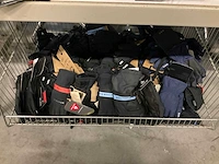 Partij dakine/burton/barts handschoenen (41x) - afbeelding 1 van  13