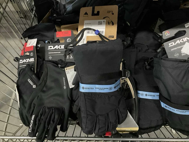 Partij dakine/burton/barts handschoenen (41x) - afbeelding 9 van  13
