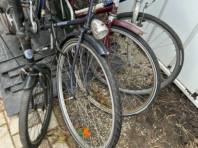 Partij dames-en herenfietsen - afbeelding 3 van  14