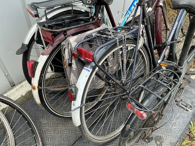 Partij dames-en herenfietsen - afbeelding 4 van  14