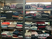 Partij dames kleding - afbeelding 2 van  6