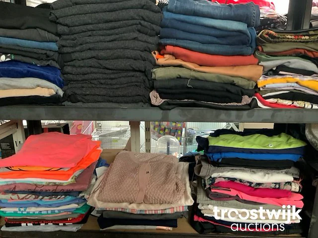 Partij dames kleding - afbeelding 3 van  6