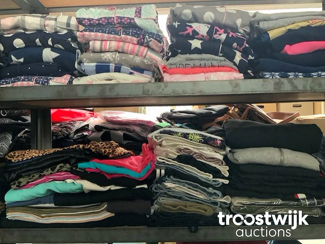 Partij dames kleding - afbeelding 5 van  6