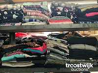 Partij dames kleding - afbeelding 5 van  6