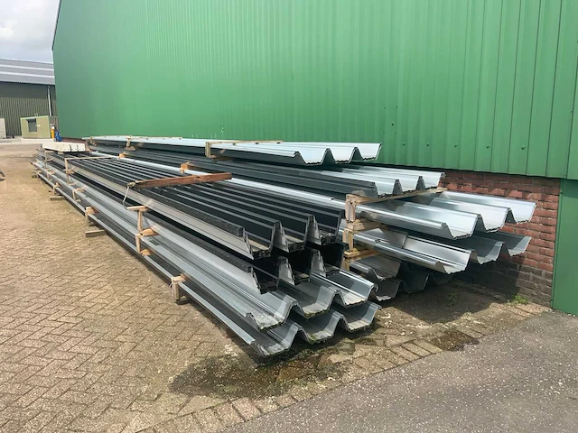 Partij damwand platen - afbeelding 1 van  10