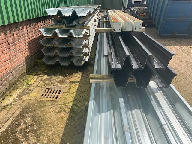 Partij damwand platen - afbeelding 4 van  10
