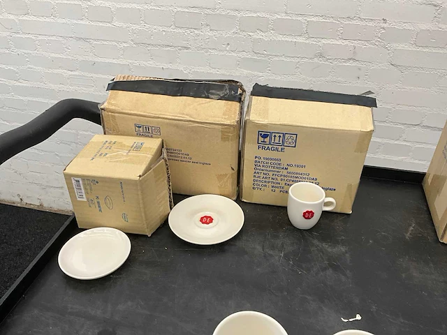 Partij de servies - afbeelding 5 van  8