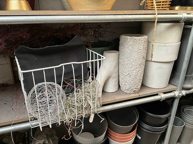 Partij decoratie, potten en vazen - afbeelding 10 van  12