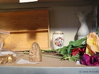 Partij decoratiemateriaal o.a. bloempotten/vazen, glazen & beeldjes - afbeelding 10 van  14