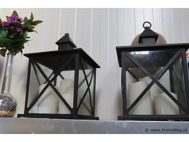 Partij decoratiemateriaal o.a. kandelaars, waxinelichthouders & kunstbloemen - afbeelding 4 van  11