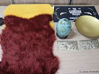 Partij decoratiemateriaal o.a. kleedje, wanddecoratie & schaal - afbeelding 1 van  7