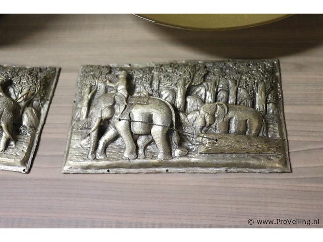 Partij decoratiemateriaal o.a. kleedje, wanddecoratie & schaal - afbeelding 3 van  7