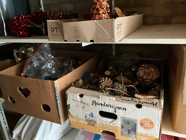 Partij decoratiemateriaal - afbeelding 7 van  8