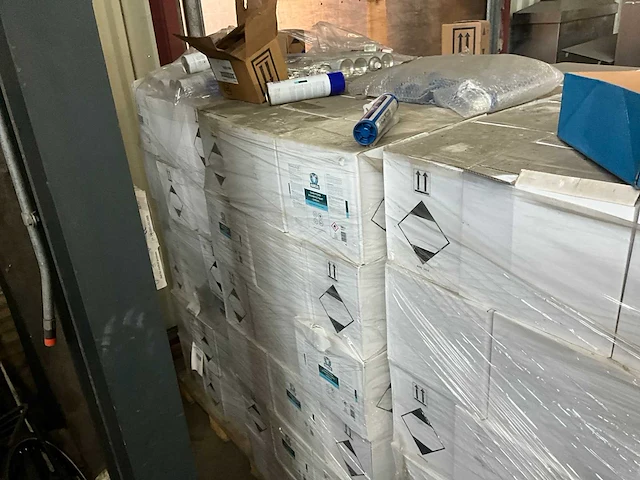 Partij desinfectie middel - afbeelding 5 van  6