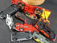 Partij die-cast schaalmodellen in mand - afbeelding 4 van  5