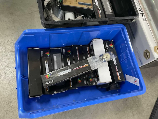 Partij dimlux goederen - afbeelding 6 van  12