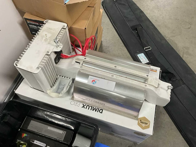 Partij dimlux goederen - afbeelding 11 van  12