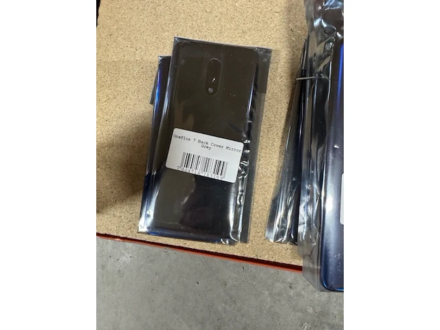 Partij display/digitizer en diverse onderdelen oneplus - afbeelding 10 van  11