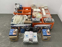 Partij disposables - afbeelding 2 van  7