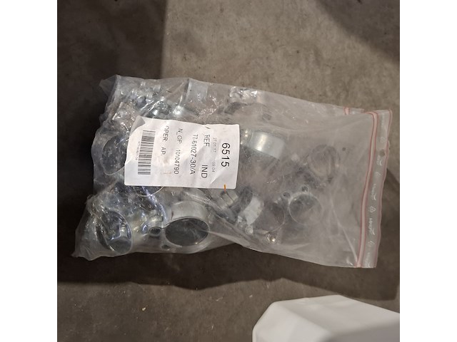 Partij divers gereedschap en bevestiging materiaal , o.a. hitlist, fisher, brekupa, maxxfast - afbeelding 5 van  34