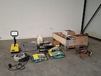 Partij divers gereedschap en bevestiging materiaal , o.a. hitlist, fisher, brekupa, maxxfast - afbeelding 1 van  34