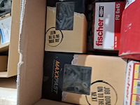 Partij divers gereedschap en bevestiging materiaal , o.a. hitlist, fisher, brekupa, maxxfast - afbeelding 15 van  34