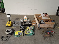 Partij divers gereedschap en bevestiging materiaal , o.a. hitlist, fisher, brekupa, maxxfast - afbeelding 12 van  34