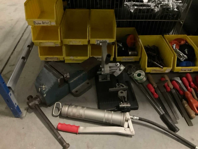 Partij divers gereedschap - afbeelding 2 van  11
