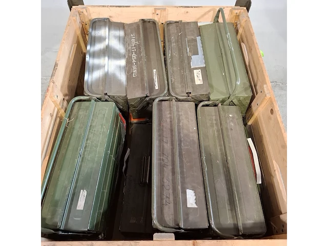Partij divers handgereedschap in 15x gereedschapskoffer o.a heyco, bahco - afbeelding 2 van  6