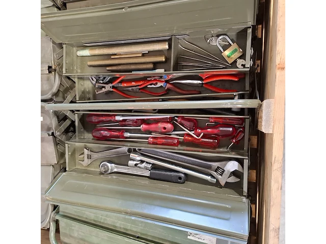 Partij divers handgereedschap in 15x gereedschapskoffer o.a heyco, bahco - afbeelding 3 van  6
