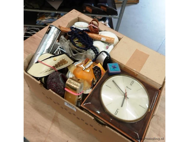 Partij divers in doos - afbeelding 2 van  5