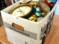 Partij divers in doos - afbeelding 1 van  5